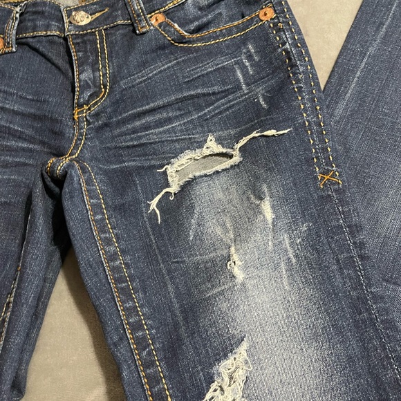 Seven7 Distressed Low Rise Bootcut Jeans! - Picture 3 of 9